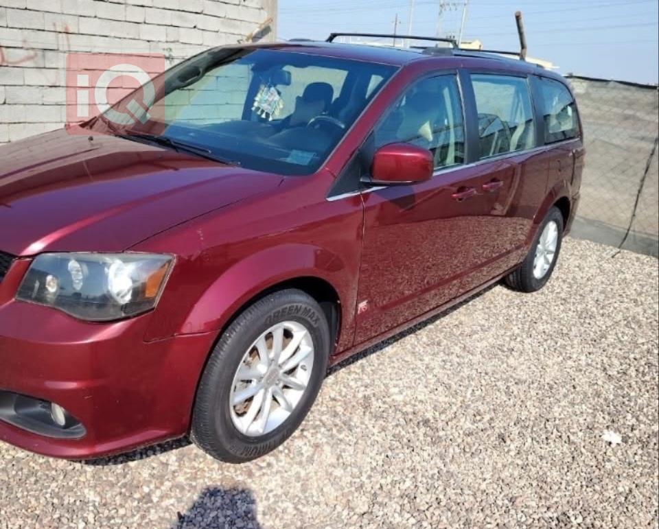 دودج جراند كارافان